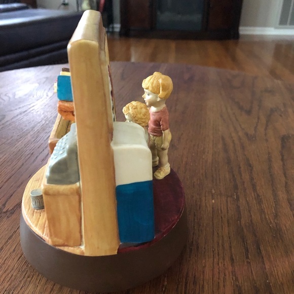 HOUSE OF LLOYD MUSIC BOX Village Pet Shop Dog puppy  1989 Rare - Picture 6 of 8